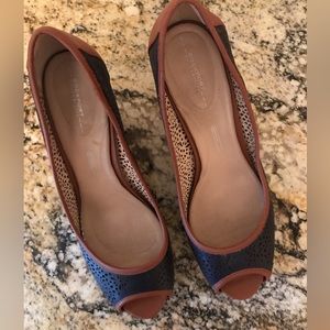 Very nice size 11 wedges